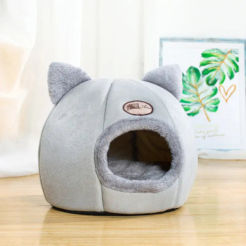 Ultimate Cat Nap Haven: Plush, Enclosed Bed for Rest