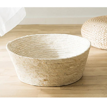 Cozy Corn Husk Straw Bed: Soft & Natural Comfort for Small Pets